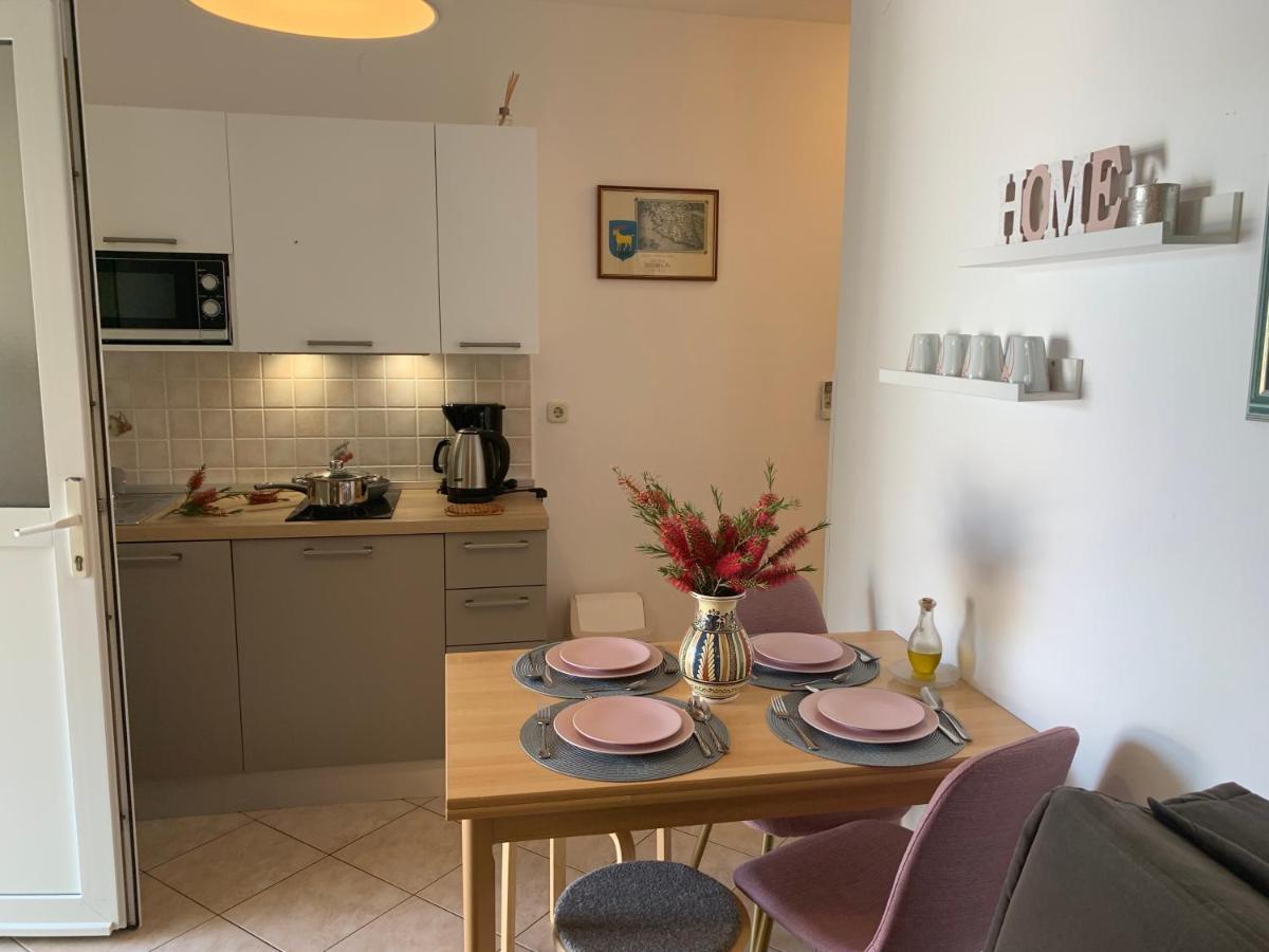 Villa Ulika - 3 Apt For 4 Persons PUY Exterior foto