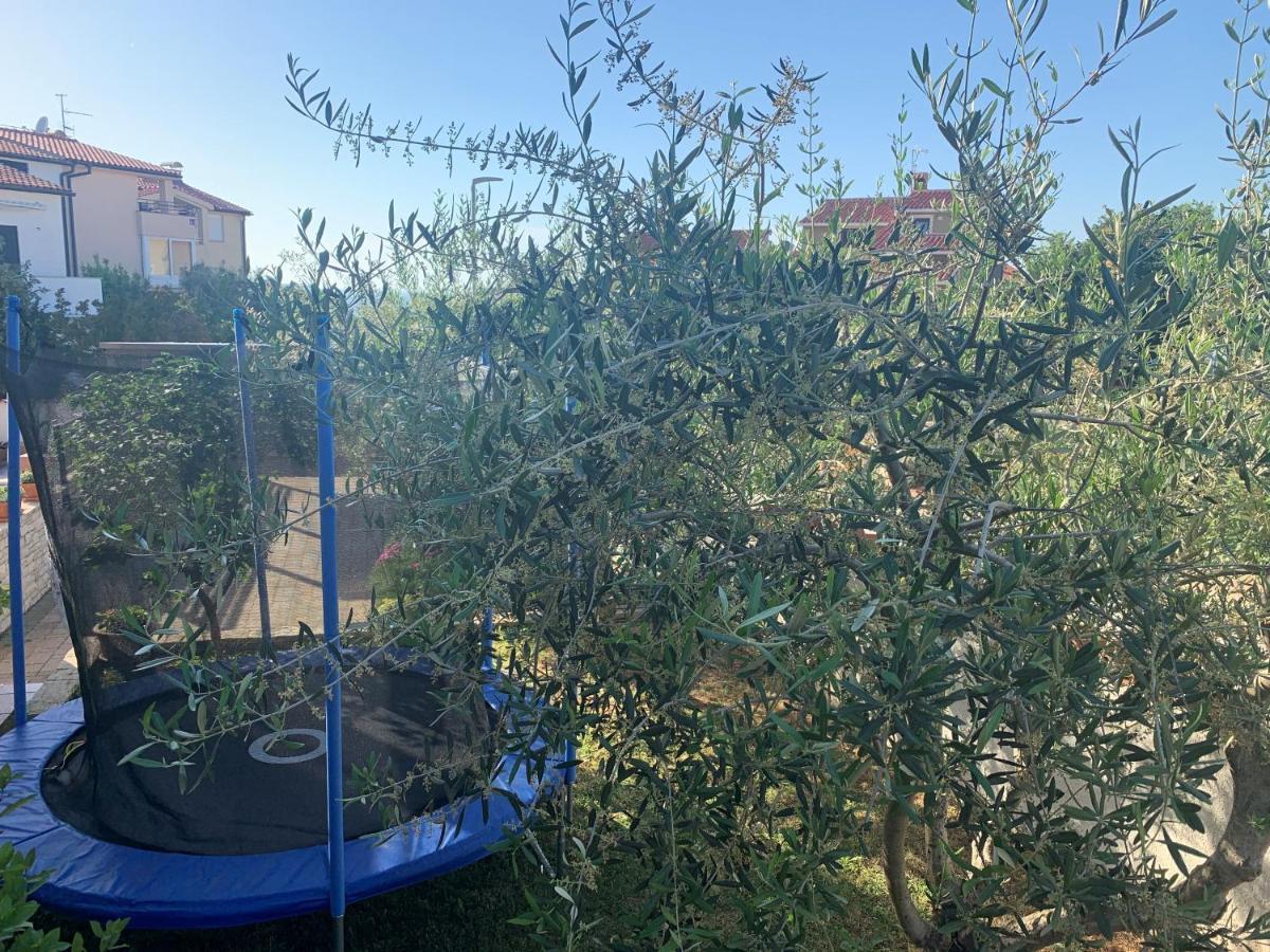 Villa Ulika - 3 Apt For 4 Persons PUY Exterior foto