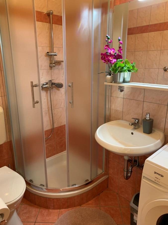 Villa Ulika - 3 Apt For 4 Persons PUY Exterior foto