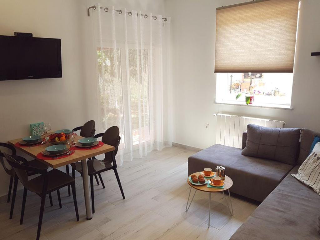 Villa Ulika - 3 Apt For 4 Persons PUY Exterior foto